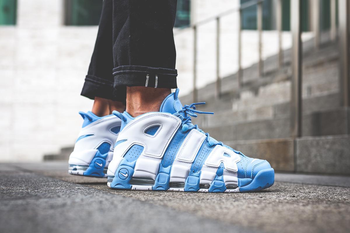 Blue white uptempo online